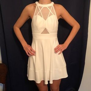Sleeveless Mesh Design Dress